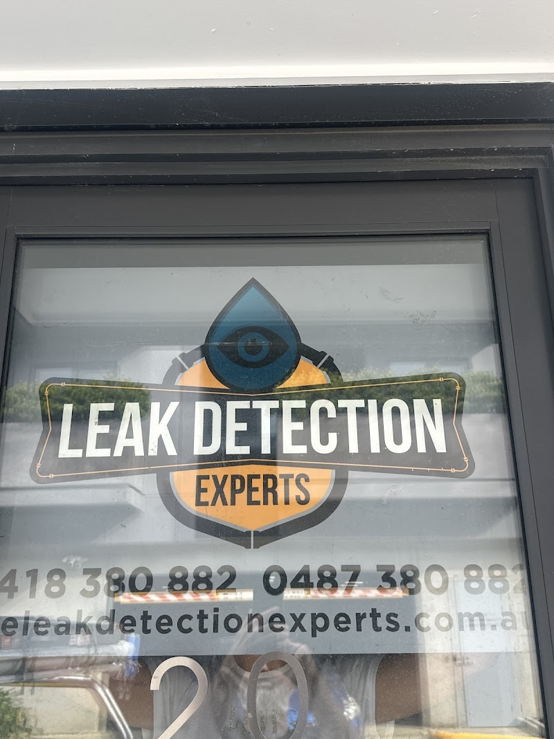 Master Builders 10-Year Guarantee - The Leak Detection Experts