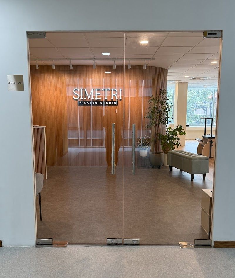 Multiple Expert Instructors - Simetri Pilates Studio